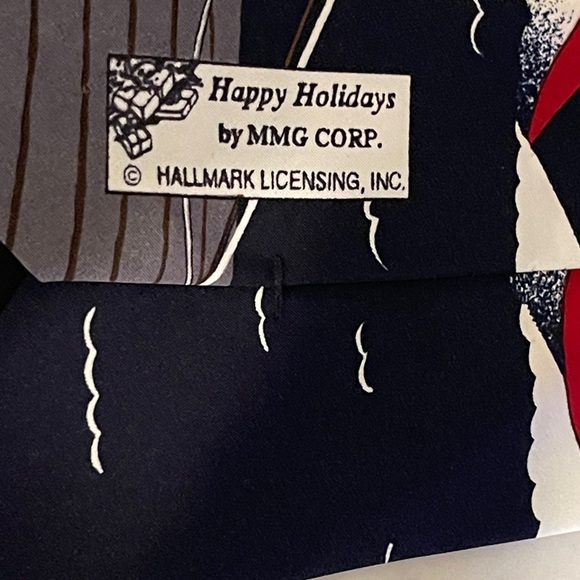 Specialties Santa and Reindeer Fishing Hallmark - Picture 4 of 6